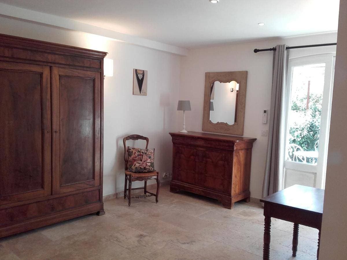 Foto 5 von 9: Studio Apartment