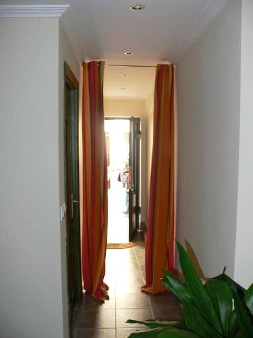 Foto 6 von 8: Two-Bedroom Apartment