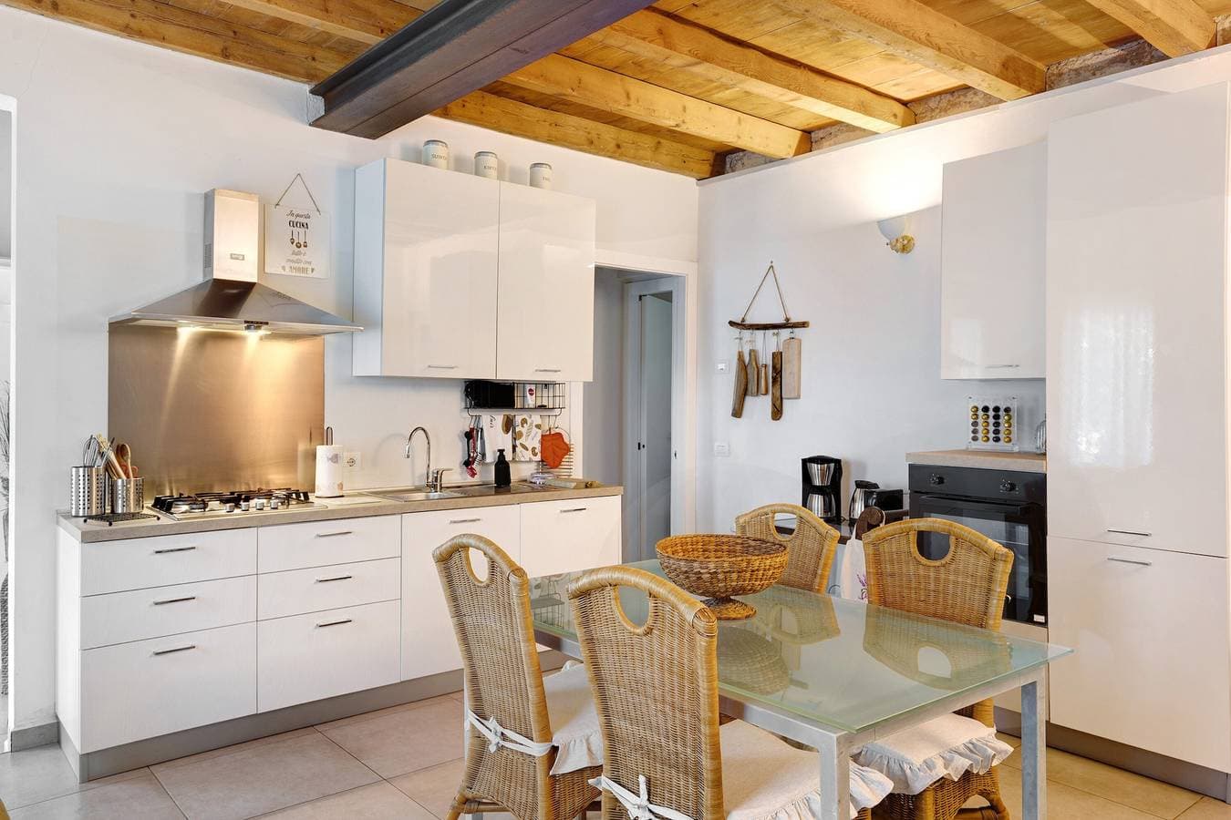 Foto 5 von 25: Ferienwohnung 'Les Amis' mit privatem Garten, Wi-Fi und Klimaanlage