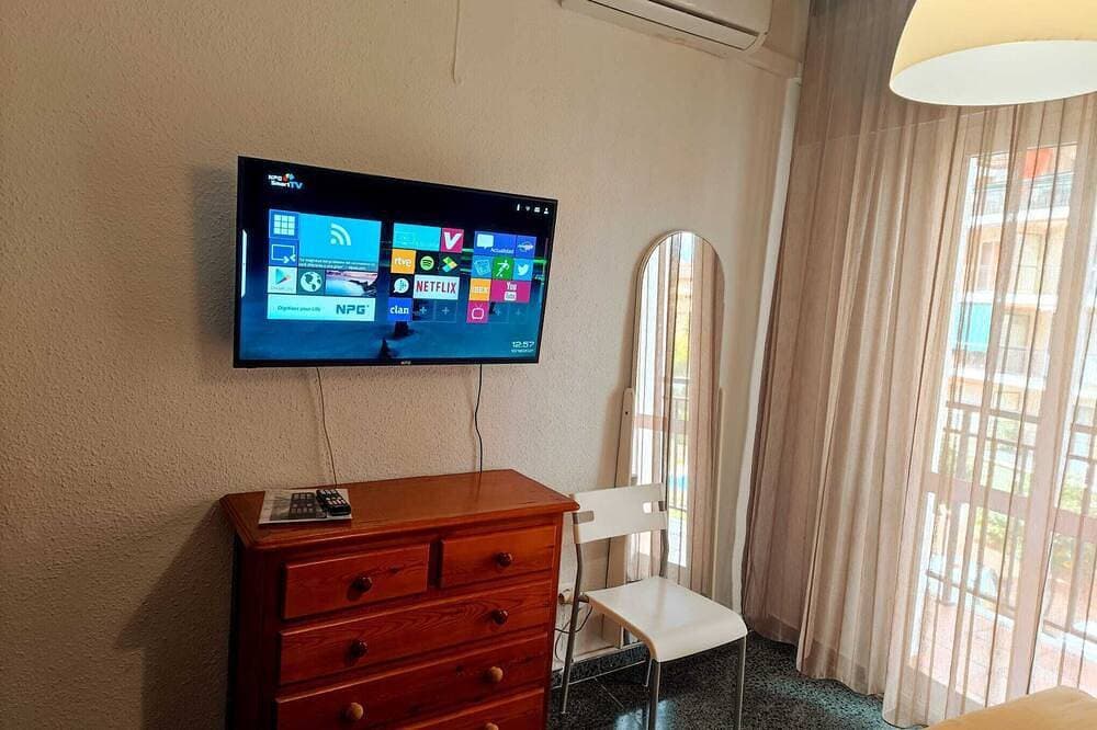 Foto 4 von 30: Winter Super Preise €1.490€ WIFI, Netflix, Sat TV Pool, Terrasse, Heizung 175 M Strand,