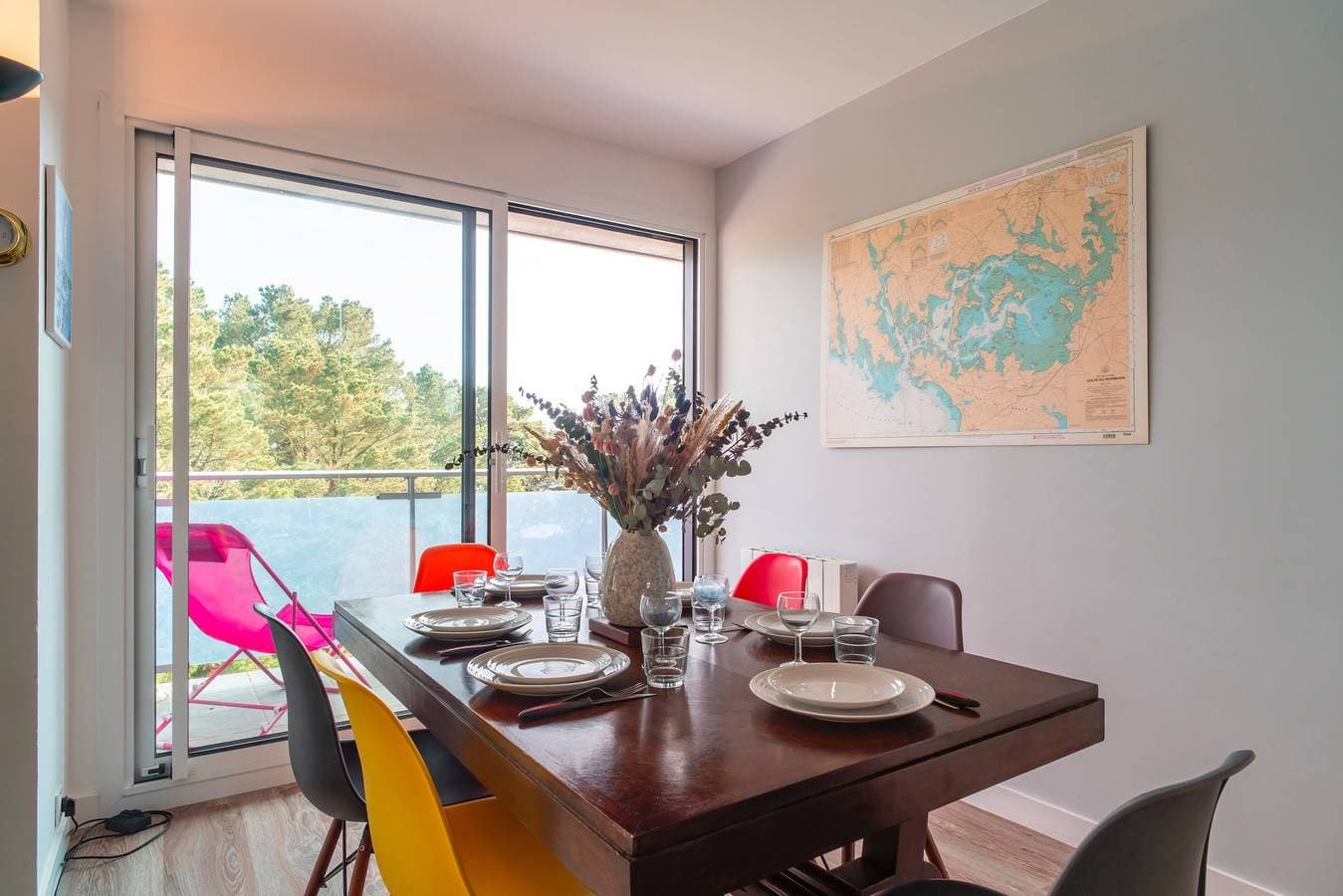 Foto 10 von 20: Ferienwohnung für 8 Personen mit Balkon