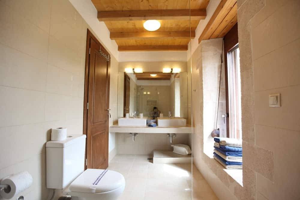 Foto 7 von 30: Villa Minea, großzügige 4 Sz- Villa mit großem beheizbarem Pool, zu Fuß ins Dorf