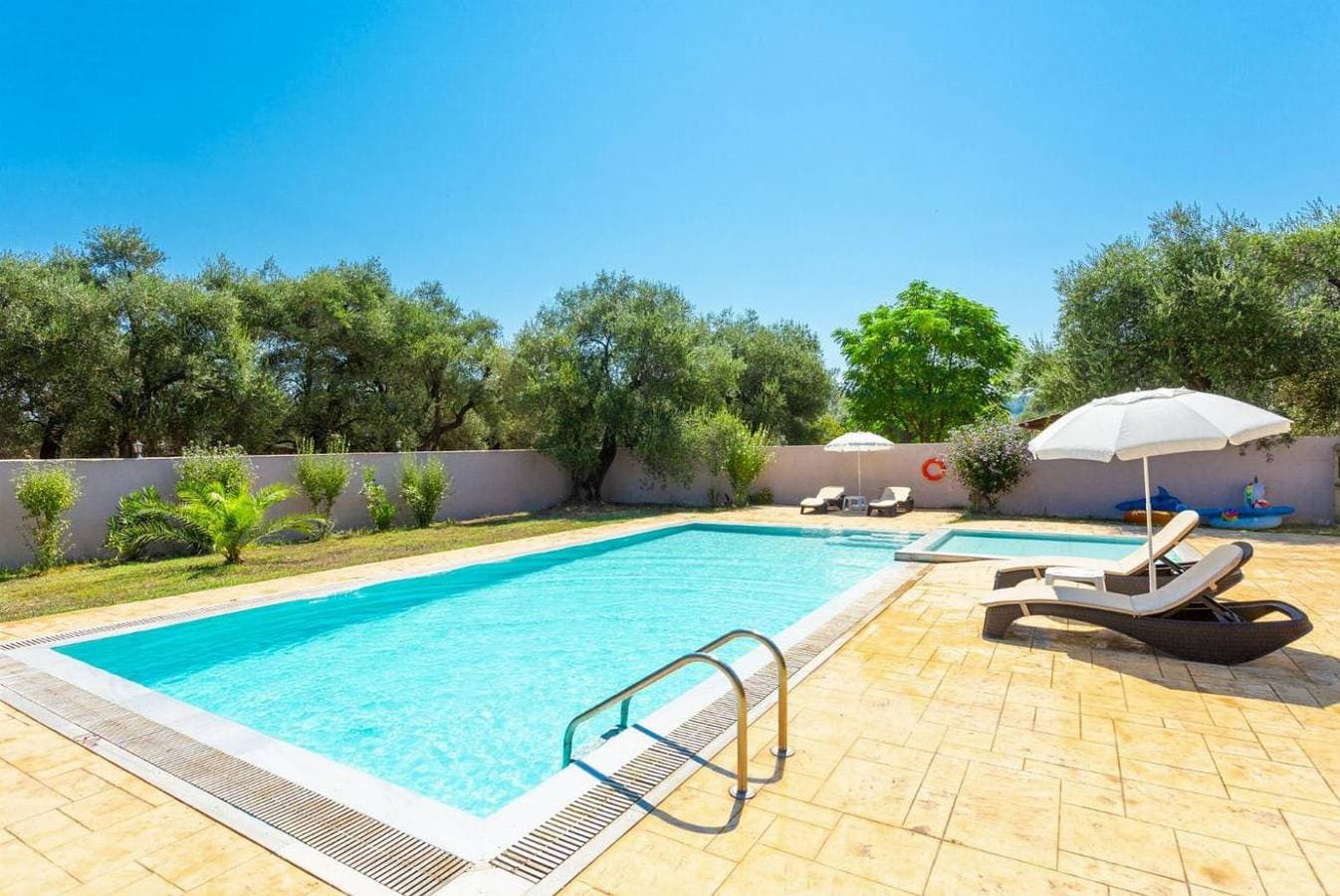 Foto 2 von 19: Villa für 4 Personen mit Terrasse