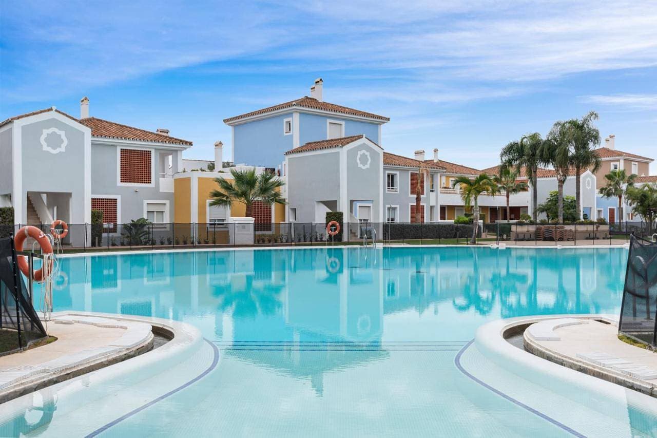 Cortijo del Mar 2-Bed Apartment with Pool & Garden 1