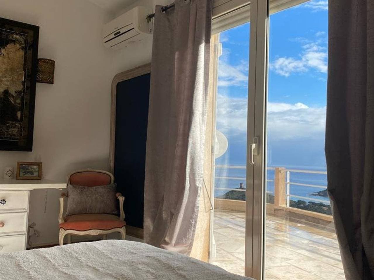 Foto 12 von 26: 5*-Luxusvilla mit privatem Pool und Spa in Strandnähe