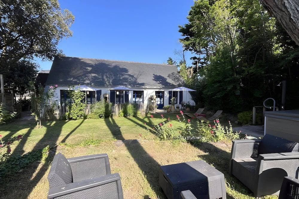 Bed & Breakfast 'Chambre 2 Coté Port' mit privater Terrasse, Garten & WLAN 1