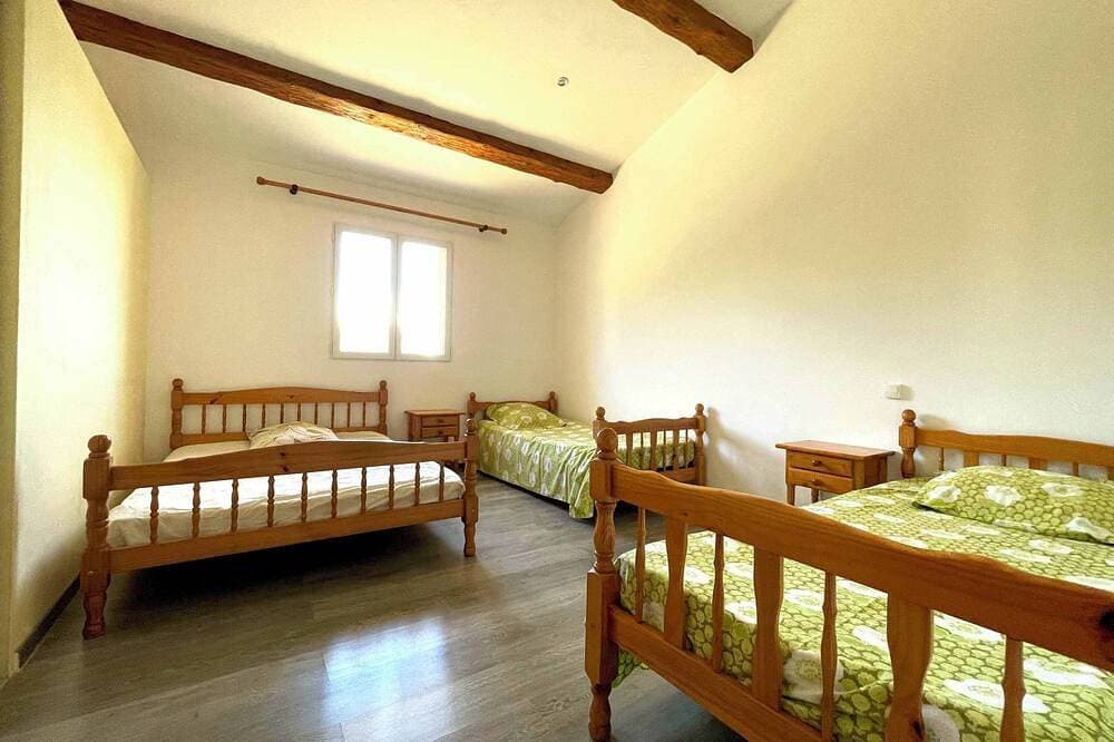 Foto 3 von 30: Seaside Villa With Pool - Perfect For Family & Friends