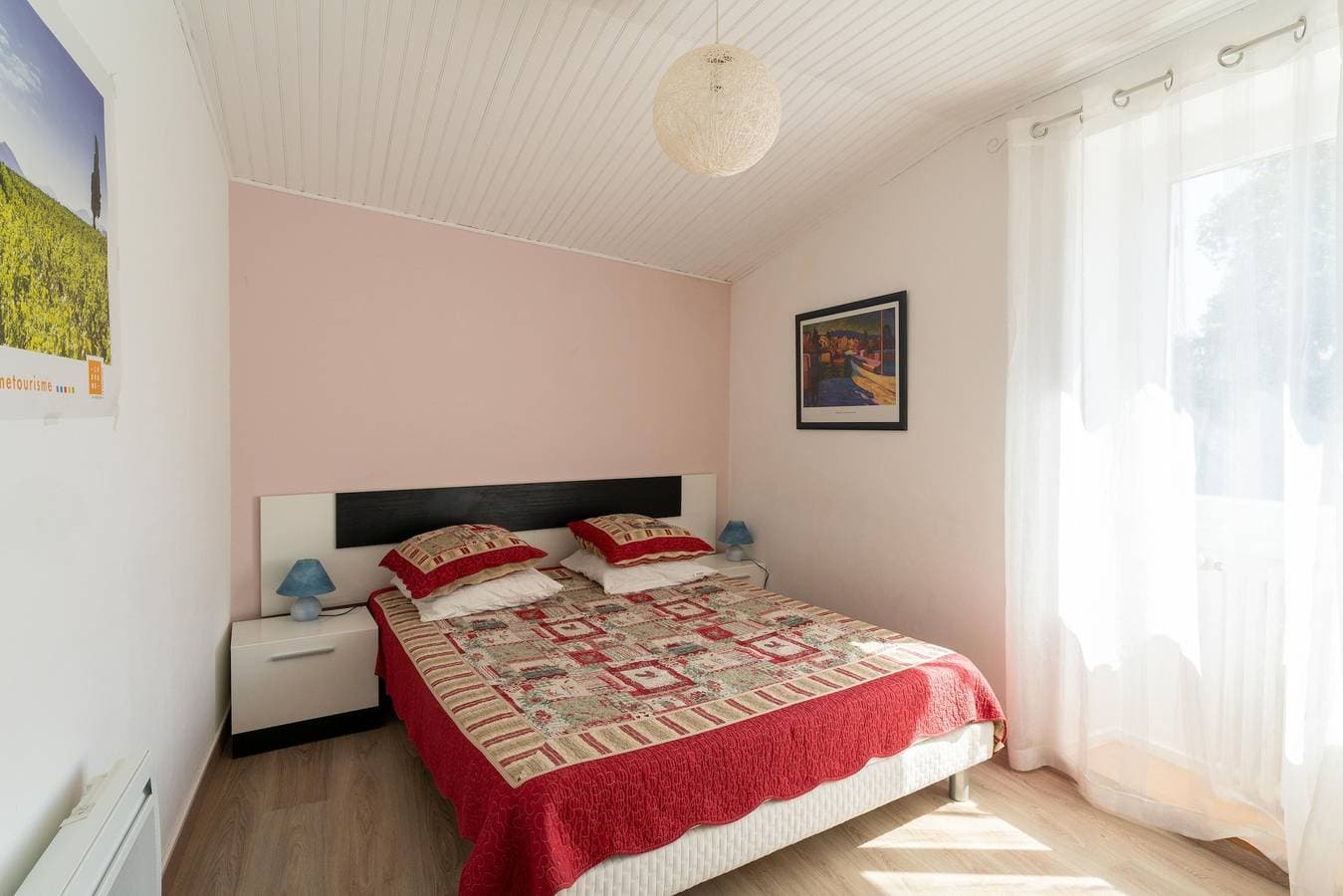 Foto 10 von 23: Ferienhaus "Gîte Lou Barry" mit Gemeinschaftspool und WLAN