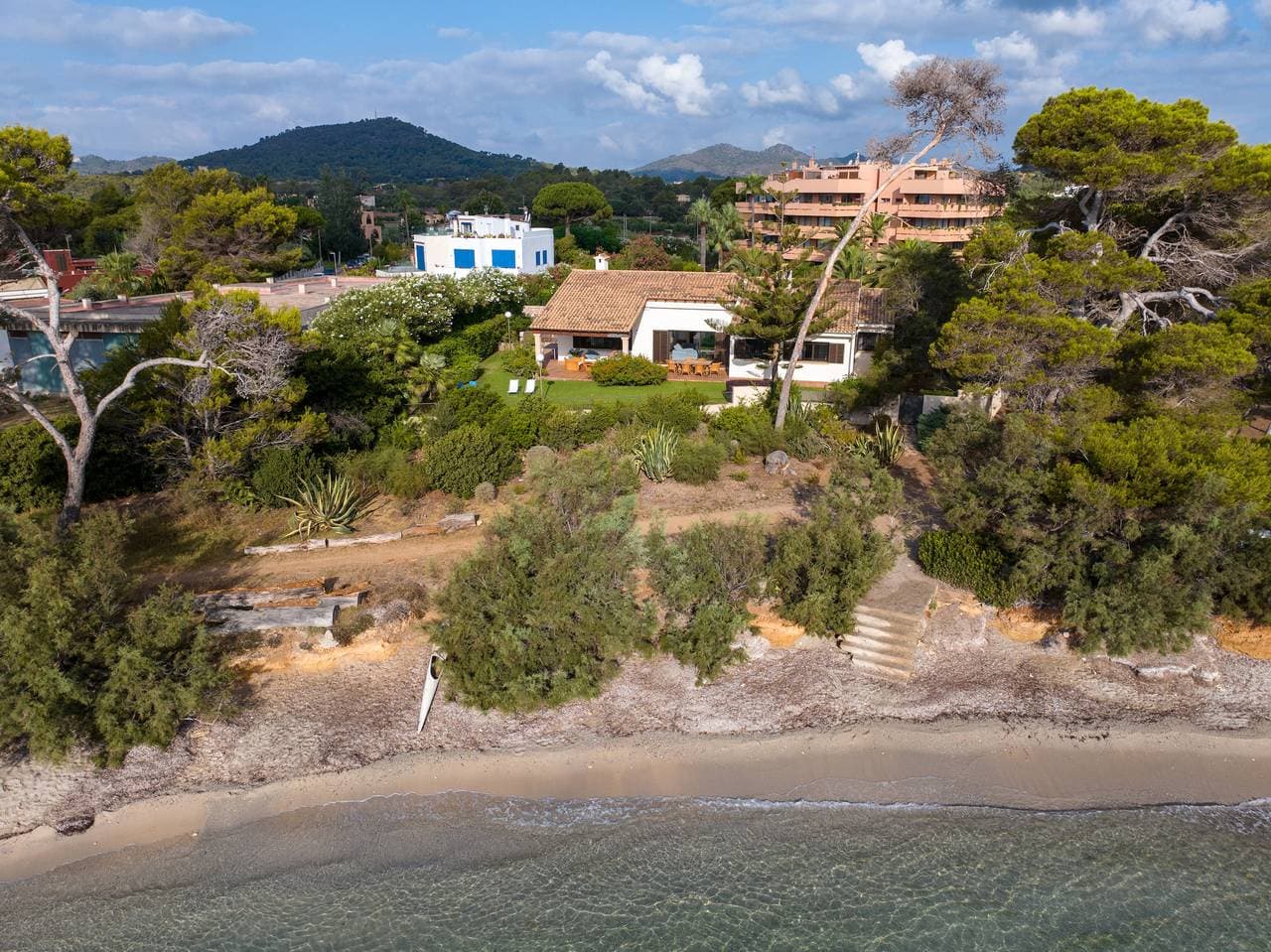 Foto 4 von 27: Villa Es Pinaro - Beach Front by PriorityVillas