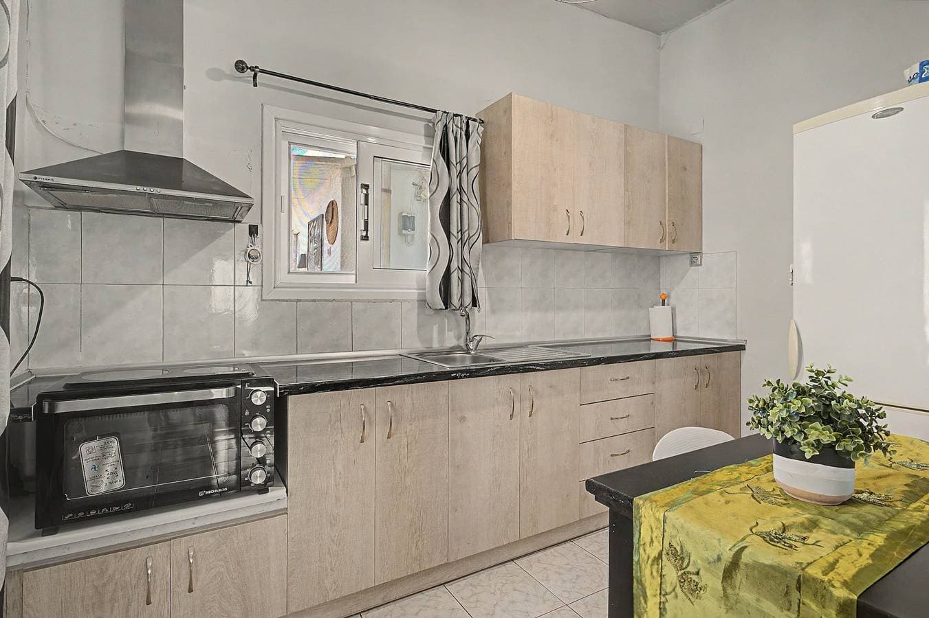 Foto 4 von 27: Ferienwohnung 'Domenica Apartment' mit Bergblick, WLAN und Klimaanlage