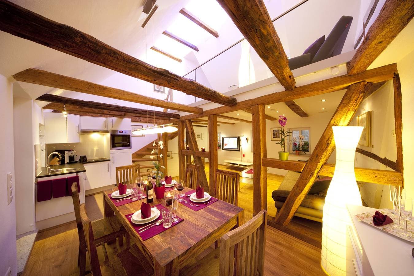Foto 6 von 15: Ferienhaus "die710" - Ferienhaus "die710" mit Whirlwanne und Balkon
