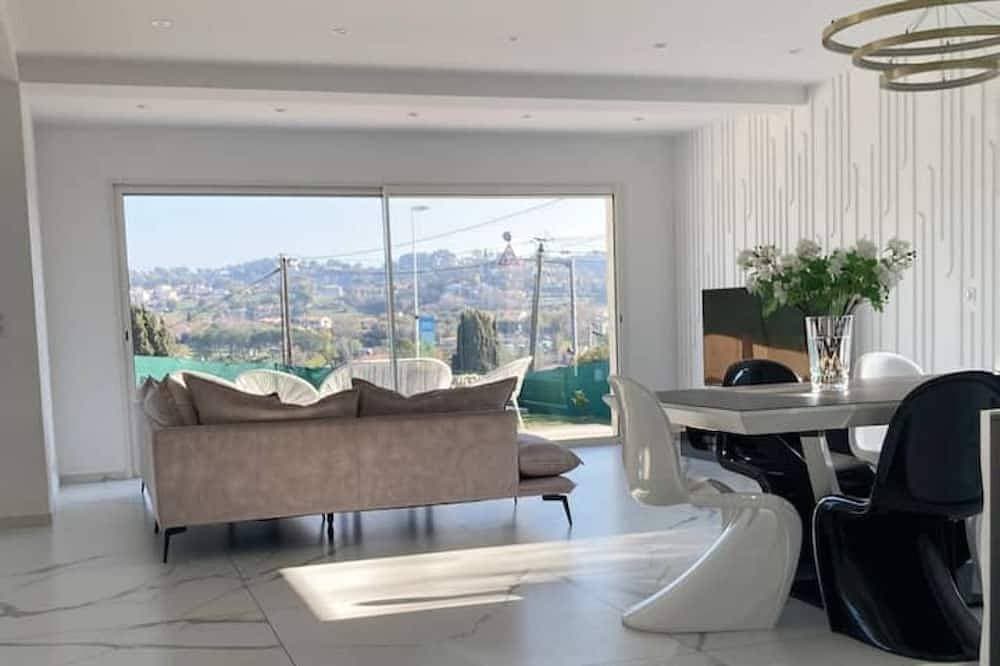 Foto 11 von 30: New villa with pool and view St Paul de Vence