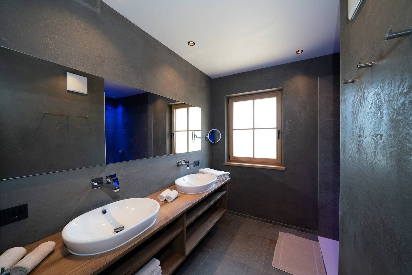 Foto 5 von 30: Ferienwohnung "Schlosshof Himml" mit Bergblick, privater Terrasse und WLAN