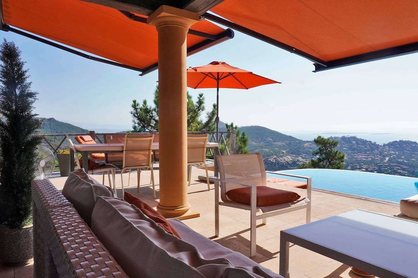 Foto 5 von 25: Côte d’Azur pur: Exklusive Villa mit Pool und einem Meerblick zum Träumen