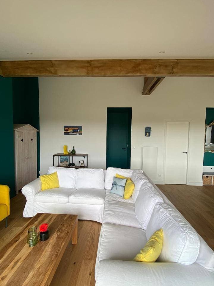 Foto 8 von 33: Three-Bedroom Apartment