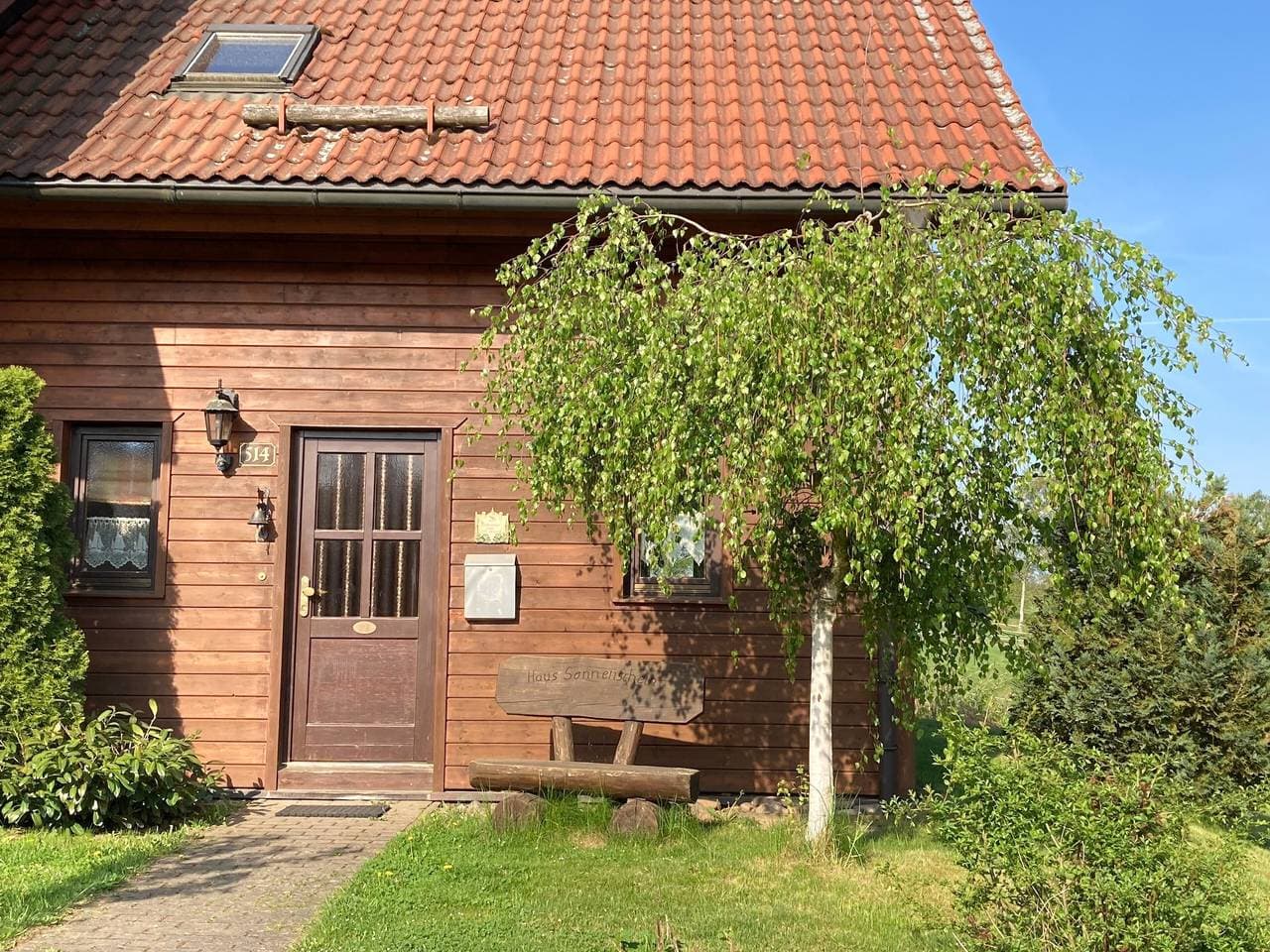 Foto 11 von 30: Ferienwohnung 'Ferienhaus Sonnenschein' mit privater Terrasse, privatem Garten und WLAN