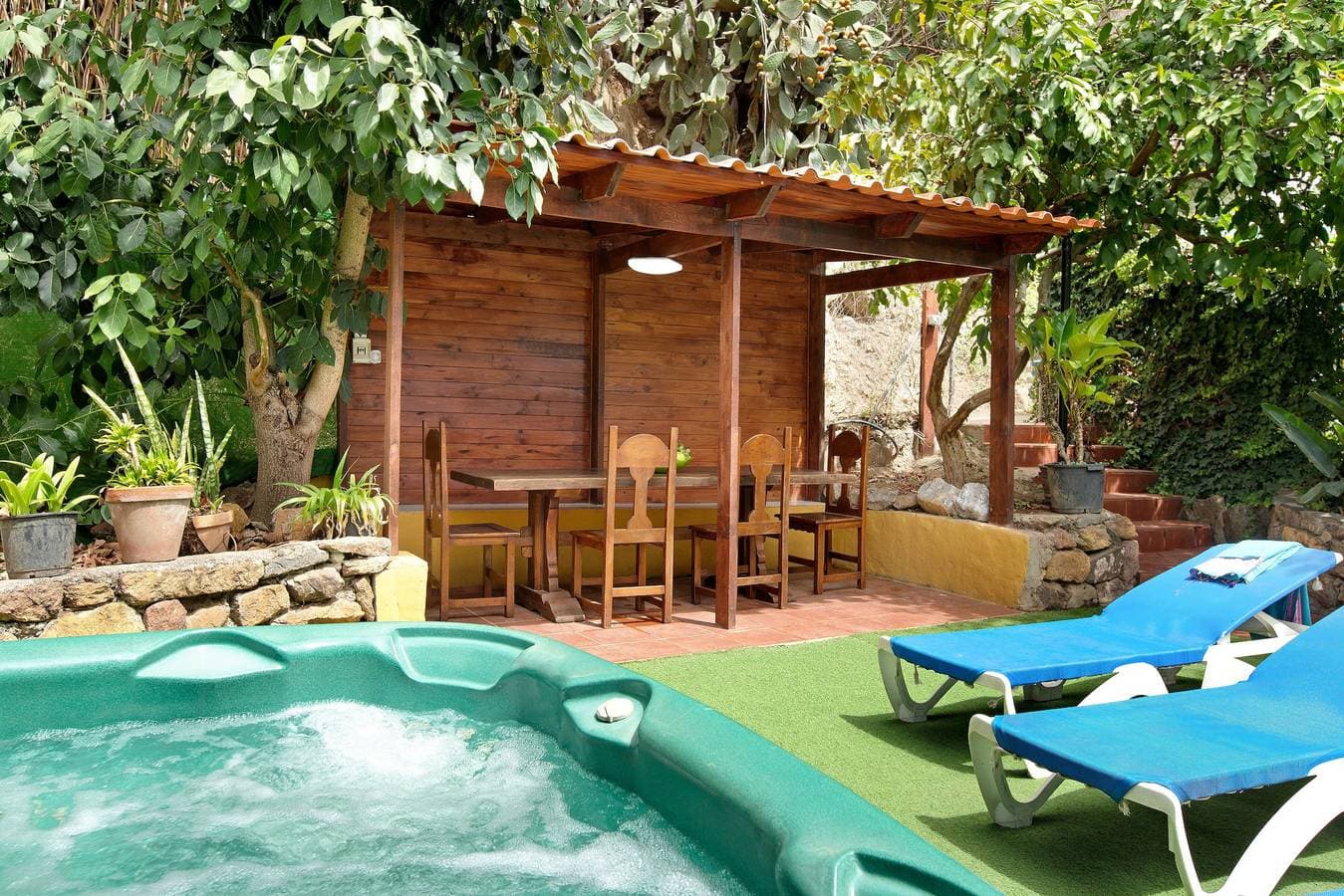 Foto 4 von 33: Ferienhaus "Casa Irene" mit Bergblick, Whirlpool, Garten & WLAN
