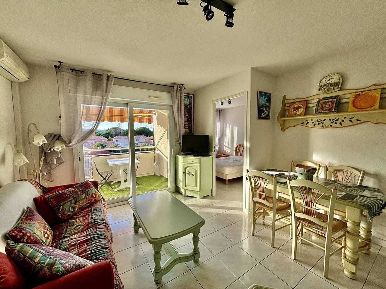 Foto 6 von 14: Ferienwohnung für 4 Personen mit Terrasse