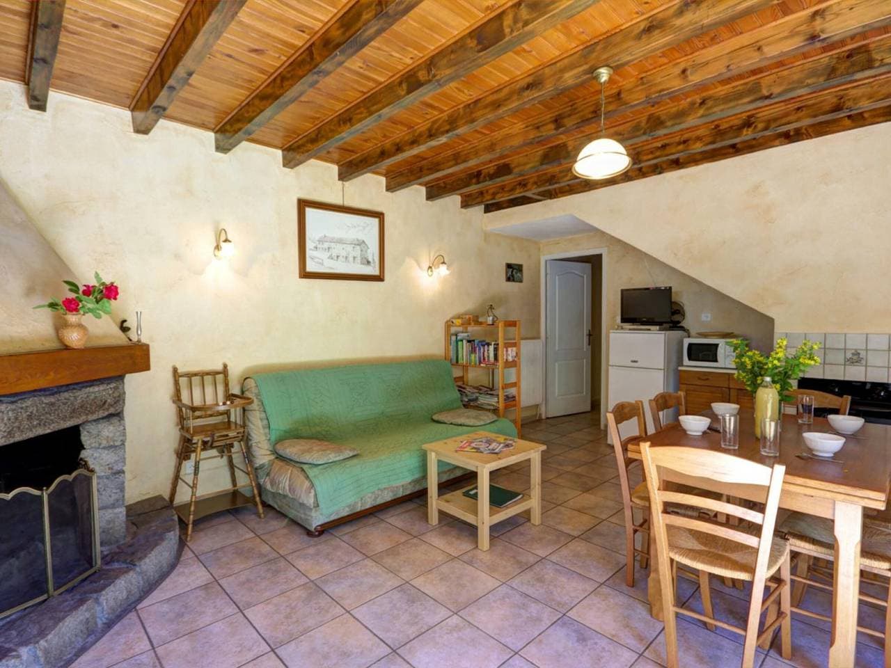 Foto 10 von 32: Authentisches Ferienhaus mit Kamin, Haustiere erlaubt und WLAN am Waldrand