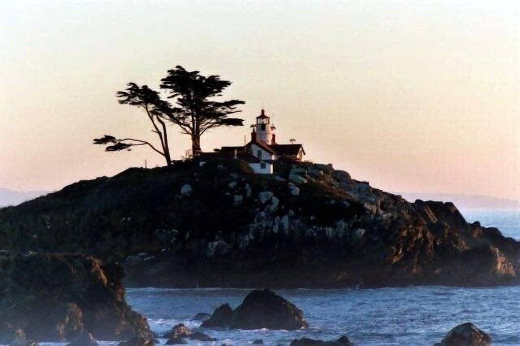 Foto 11 von 23: Lighthouse View Beach Cottage - Great Ocean View - die Redwoods sind nur eine kurze Autofahrt entfernt