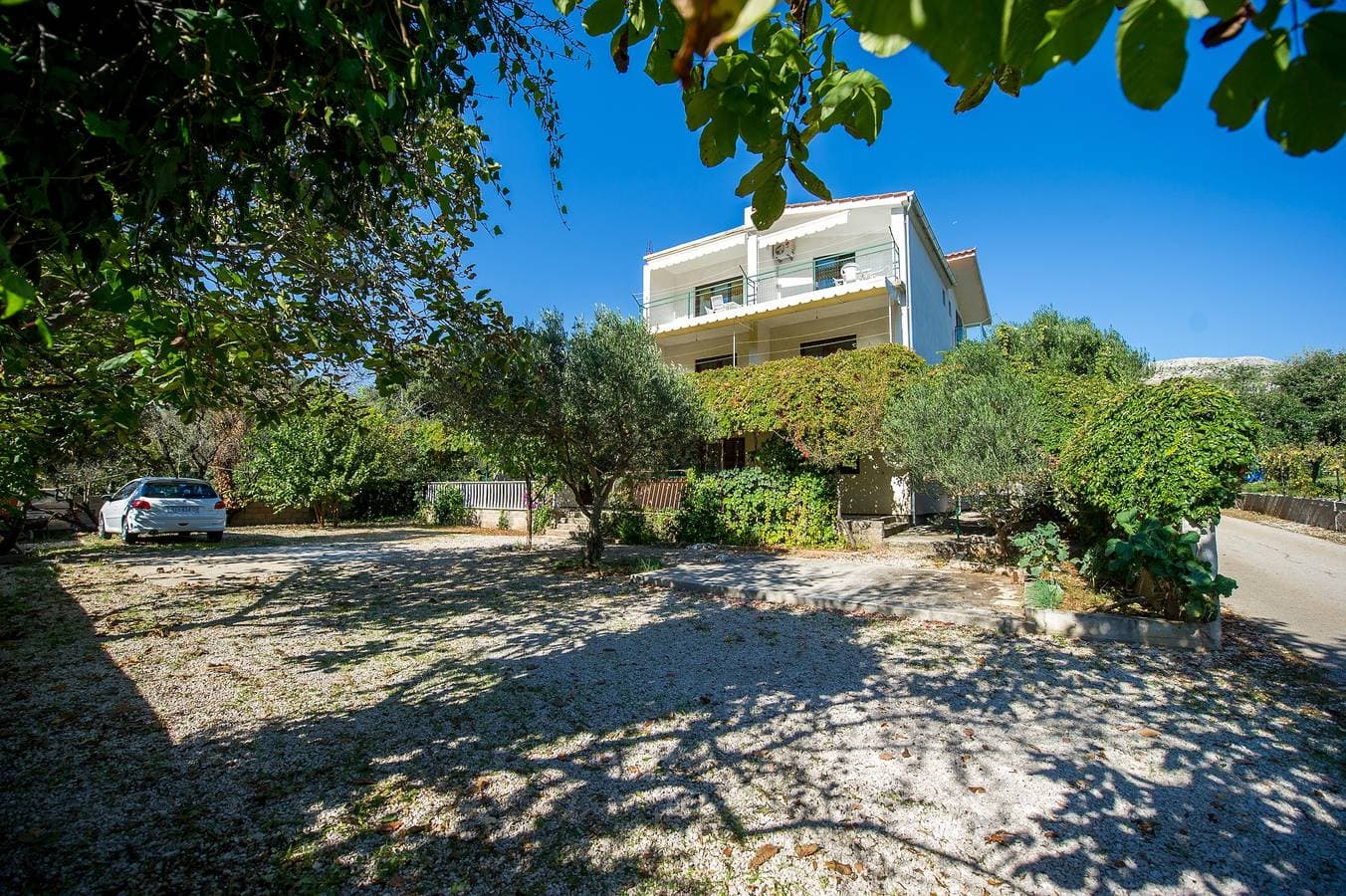 Foto 11 von 22: Studio Appartement mit Balkon und Meerblick Grebastica, Sibenik -a