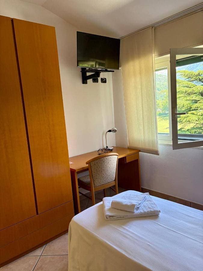 Foto 4 von 13: Double Room with Lake View