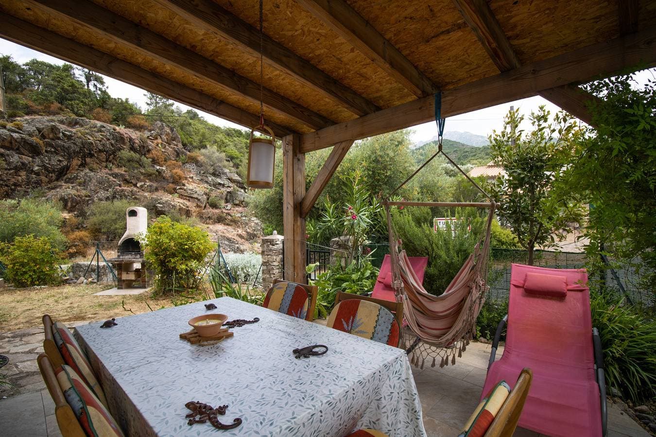 Foto 2 von 30: Villa 'Au Pont De Tuarelli, Ludique, Fango' mit privater Terrasse, WLAN und Klimaanlage