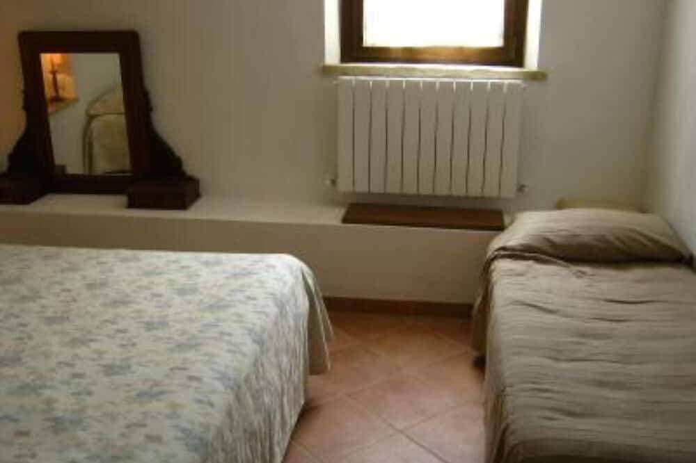 Foto 2 von 11: Ferienwohnung - Monterubbiano