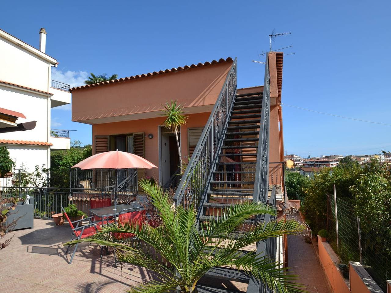 Foto 3 von 33: Ferienhaus in Giardini Naxos am Strand
