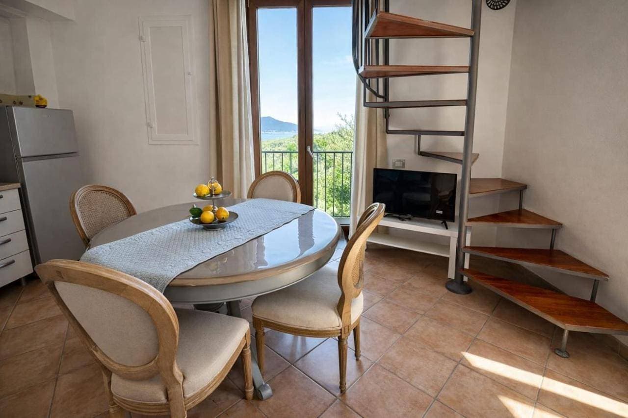 Foto 4 von 30: One-Bedroom Apartment