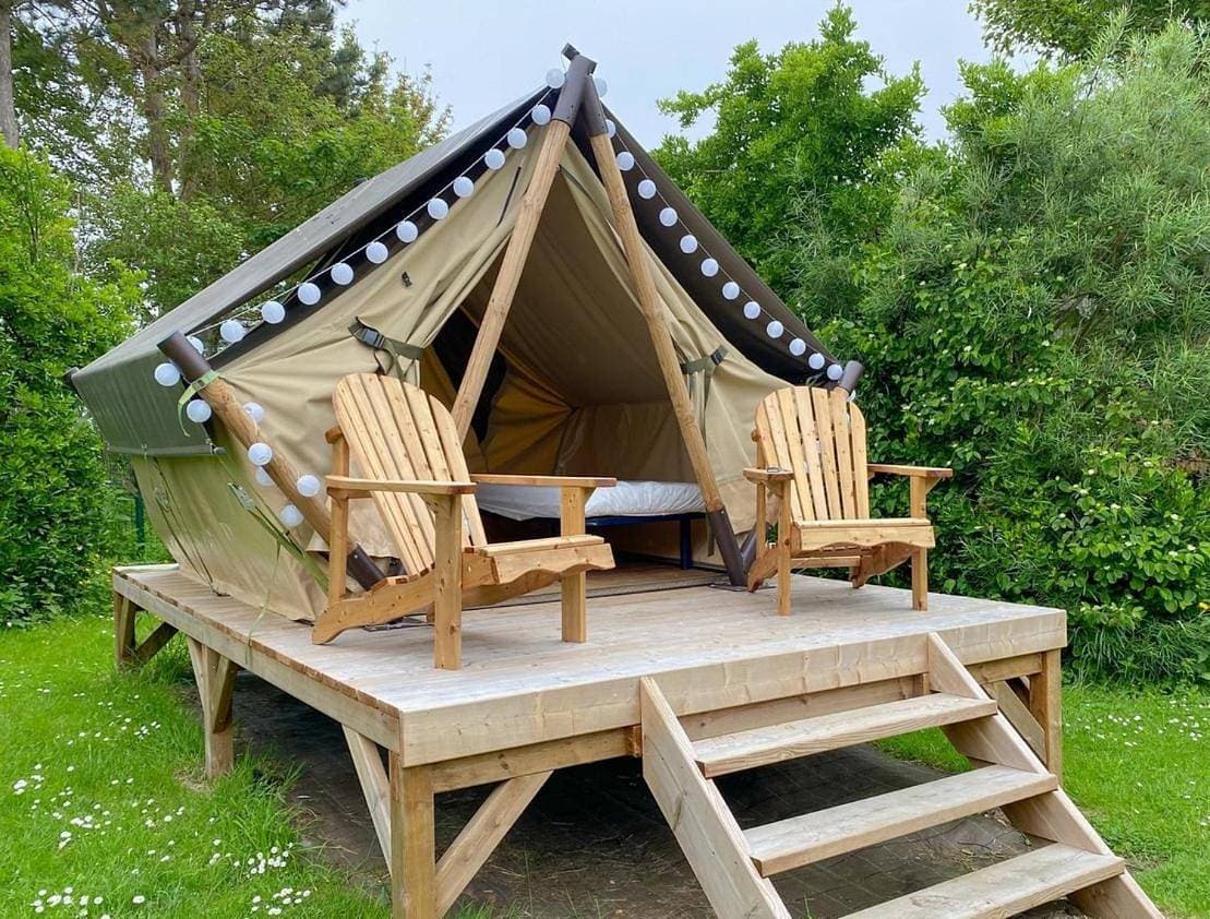 Foto 6 von 8: Tent