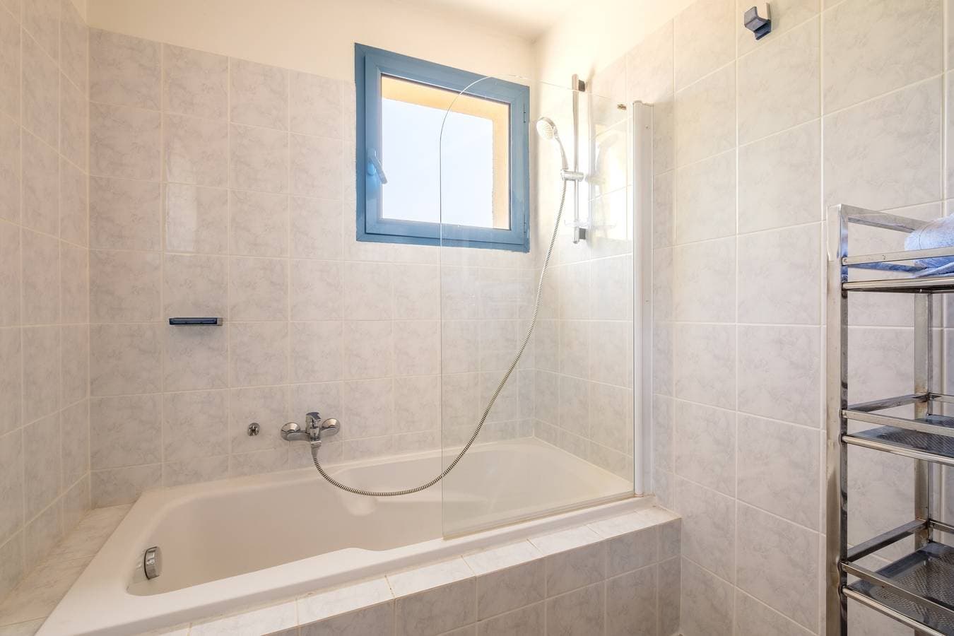 Foto 8 von 21: Villa „Numéro 2“ – Ruhige Lage, privater Pool & Highspeed-WLAN