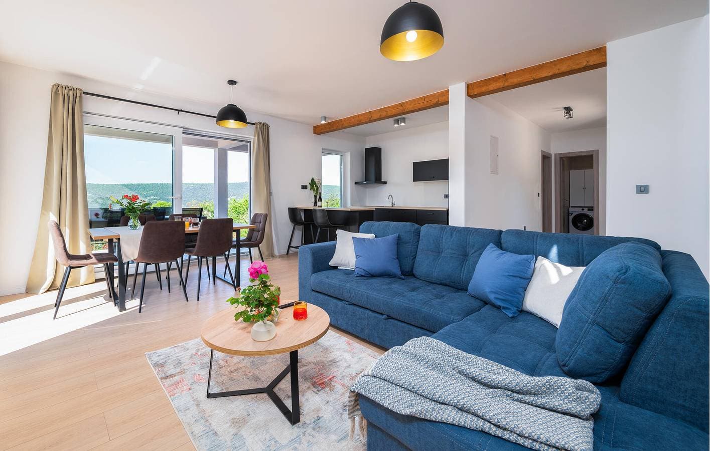 Foto 5 von 41: Gemütliche 2-Zimmer-Wohnung mit Terrasse, WLAN und Parkplatz in Küstennähe