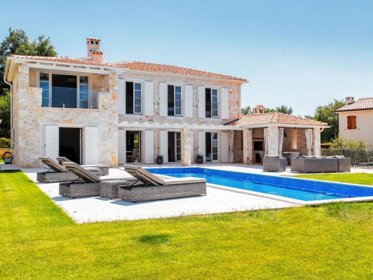 Foto 4 von 36: Villa Arabela mit 4 Schlafzimmern, in der Nähe von Porec