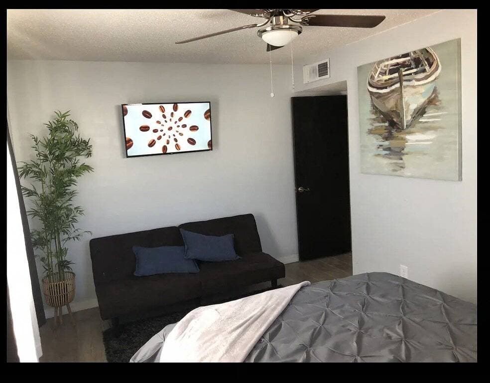 Foto 5 von 16: Modern Open House w Pool, close to Fort Bliss