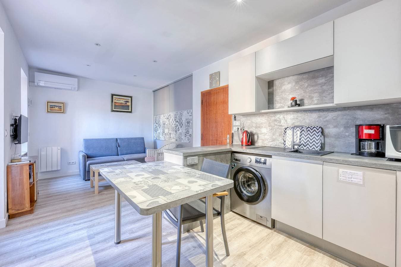 Foto 8 von 13: Ferienwohnung für 4 Personen mit Terrasse