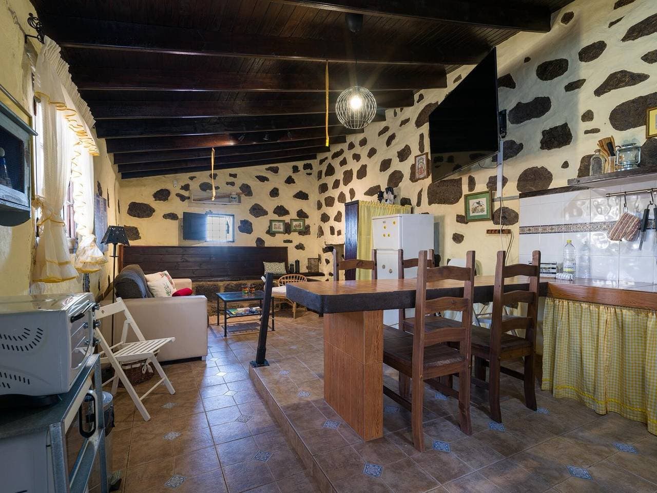 Foto 11 von 20: Ferienhaus 'Ancana' mit Bergblick, privater Terrasse und WLAN