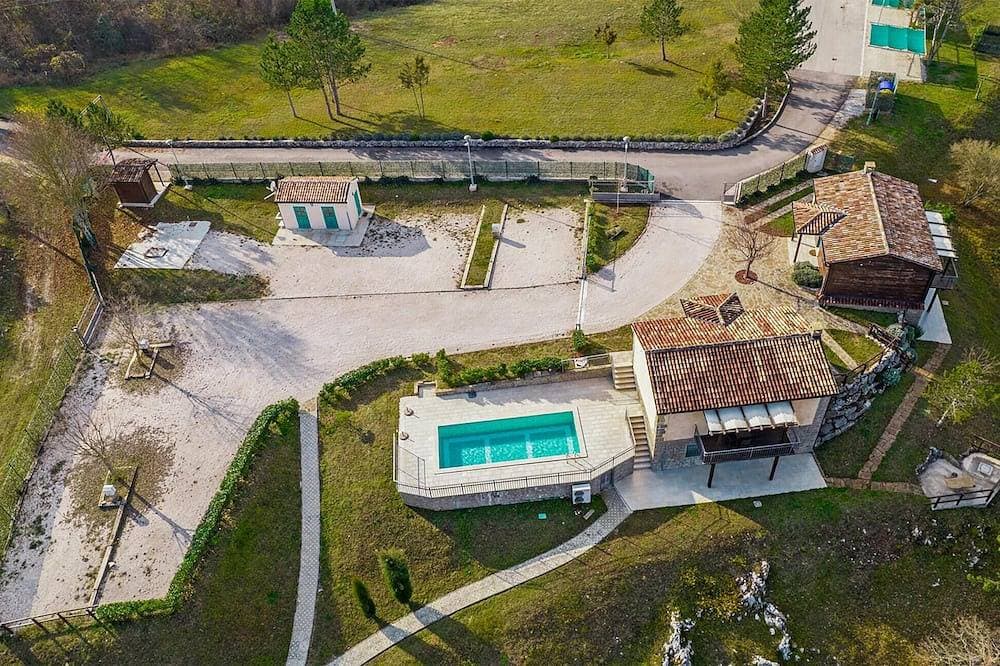 Foto 10 von 28: Lovely home in Trviz with swimming pool