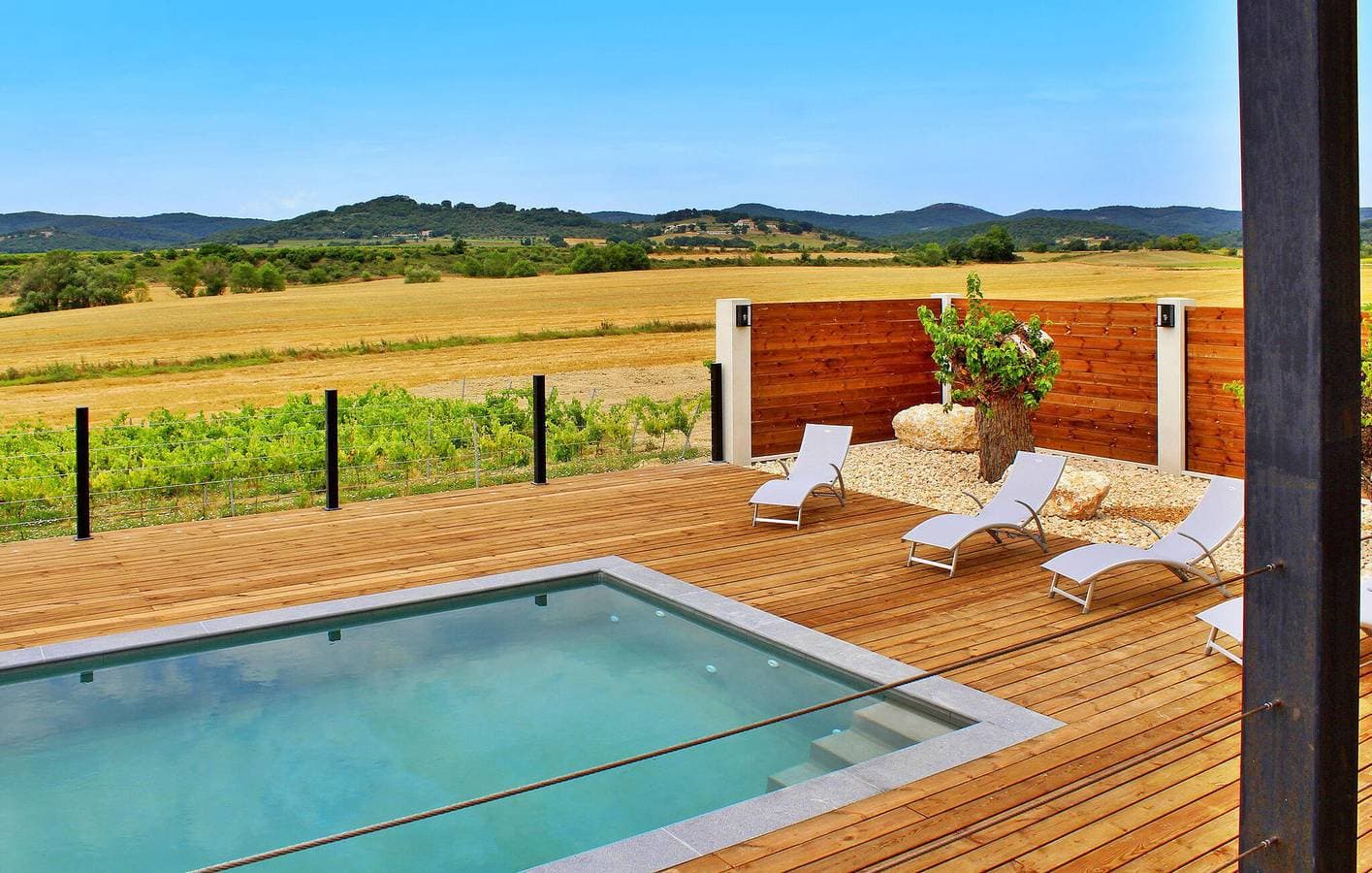 Foto 5 von 24: Luxuriöses Apartment mit Pool, Parkplatz und Internet