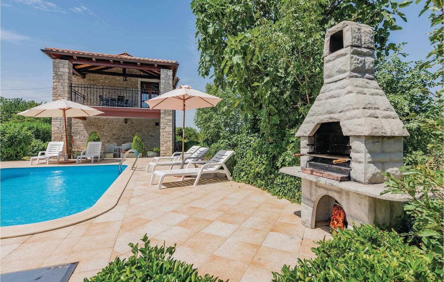 Foto 8 von 36: Reizende 2-Zimmer-Wohnung mit Pool und Terrasse in Butkovići – in der Nähe des Stadtzentrums
