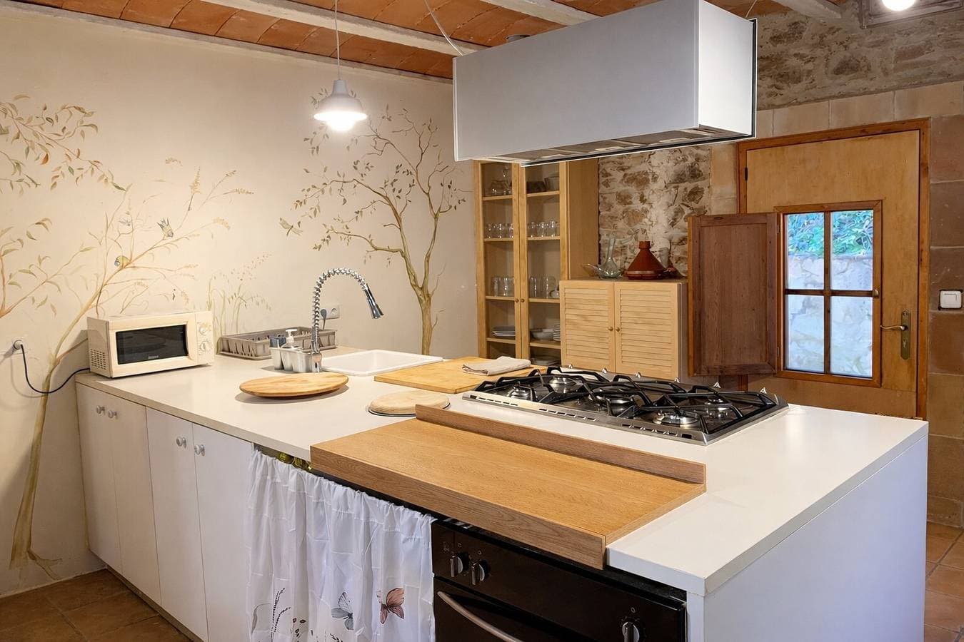 Foto 12 von 31: Casa Rural 'Masia Sa Calma - La Tribu' mit Bergblick, Gemeinschaftsterrasse und WLAN