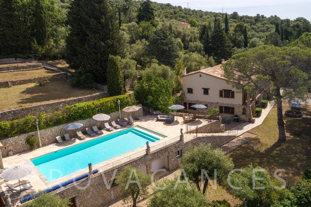 Foto 2 von 84: Großes Ferienhaus mit Pool in Cabris - Grasse