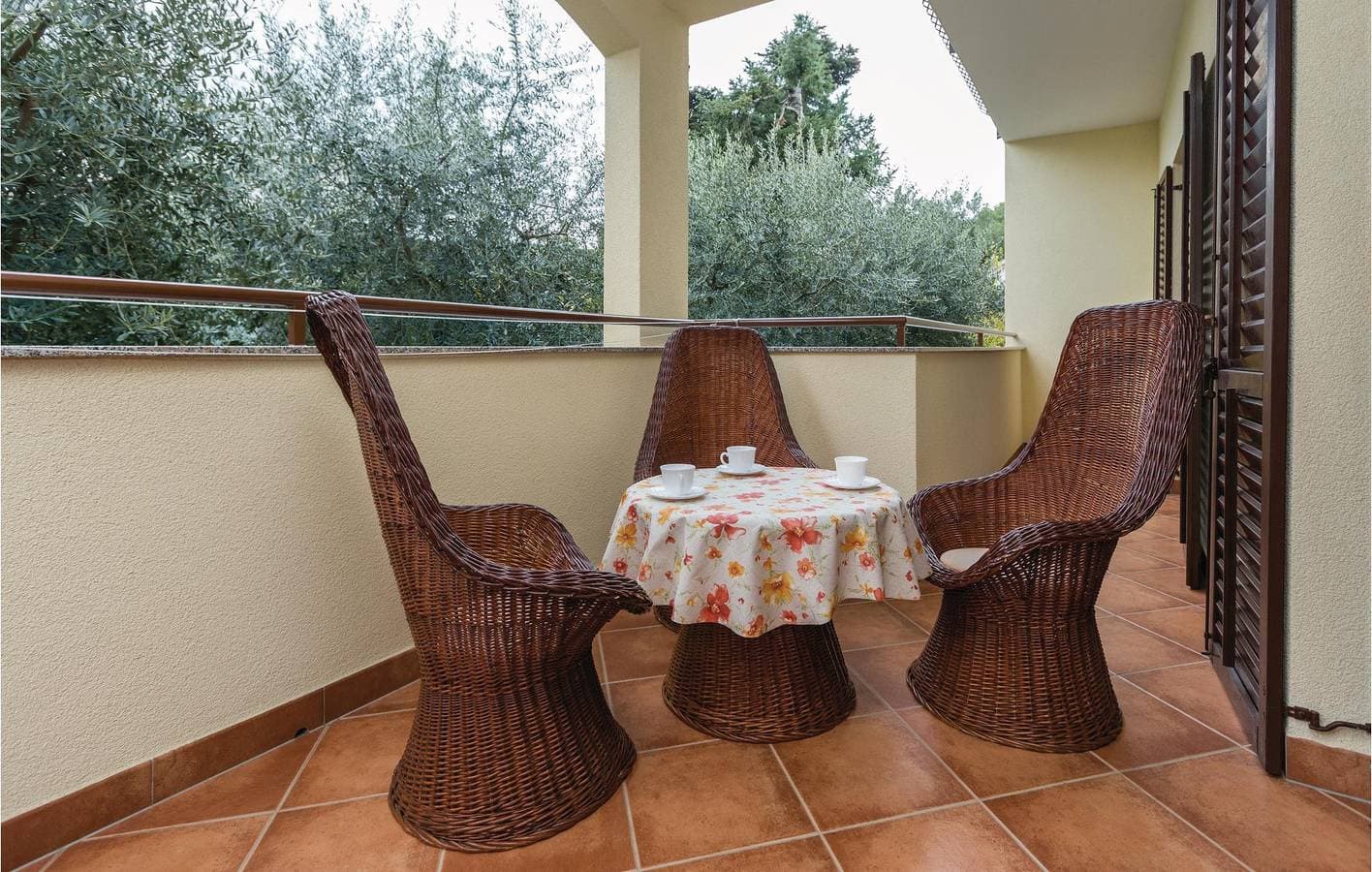 Foto 5 von 27: Gemütliche 1-Zimmer-Wohnung mit Terrasse, WLAN und Parkplatz – 800 m vom Strand entfernt