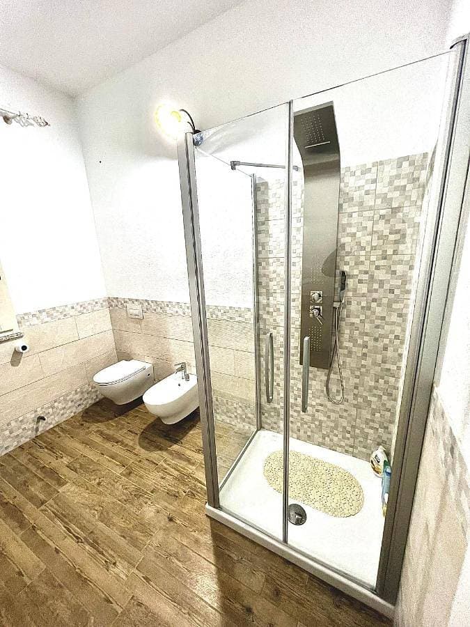 Foto 5 von 23: Two-Bedroom Apartment