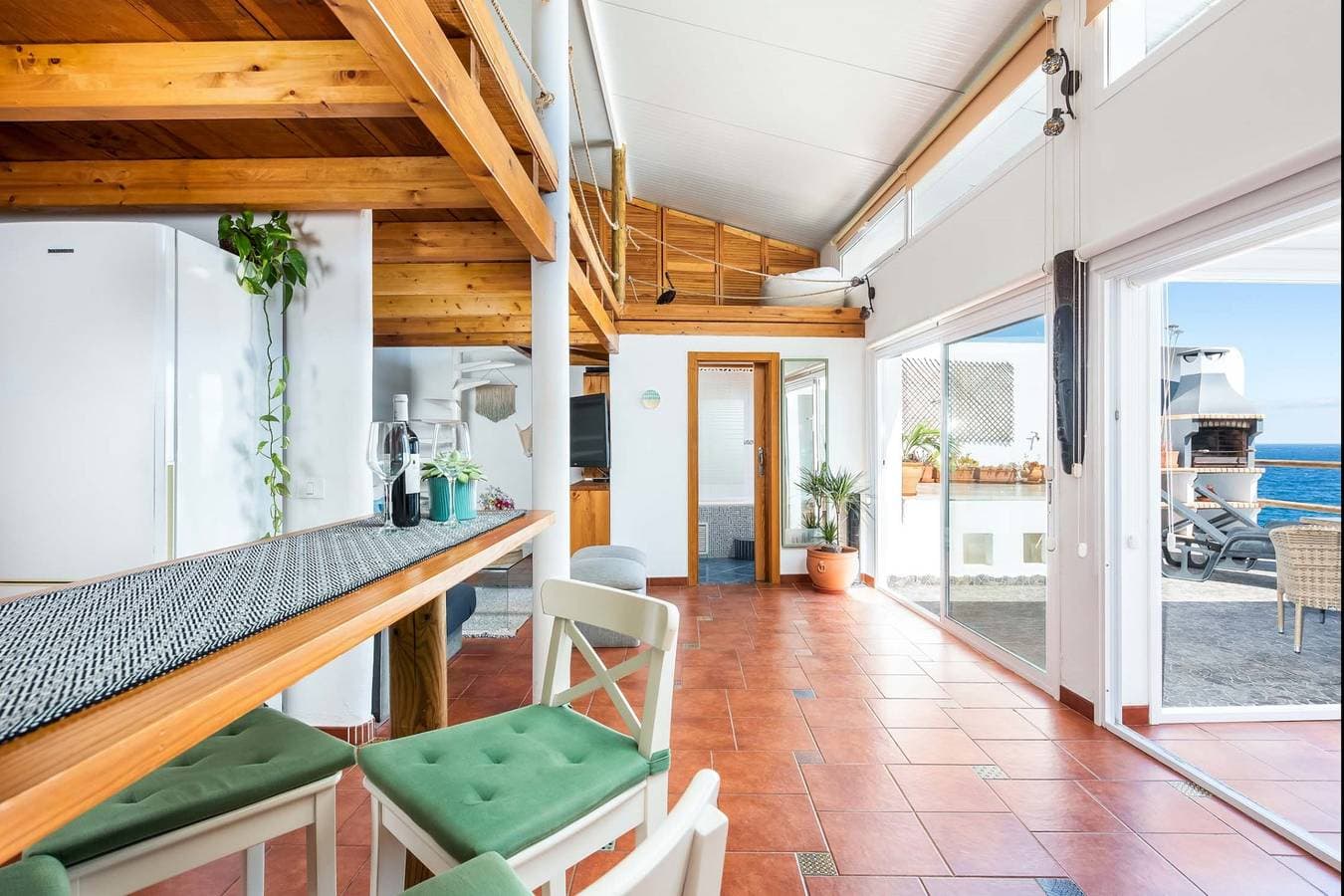 Foto 13 von 42: Ferienwohnung für 4 Personen mit Balkon