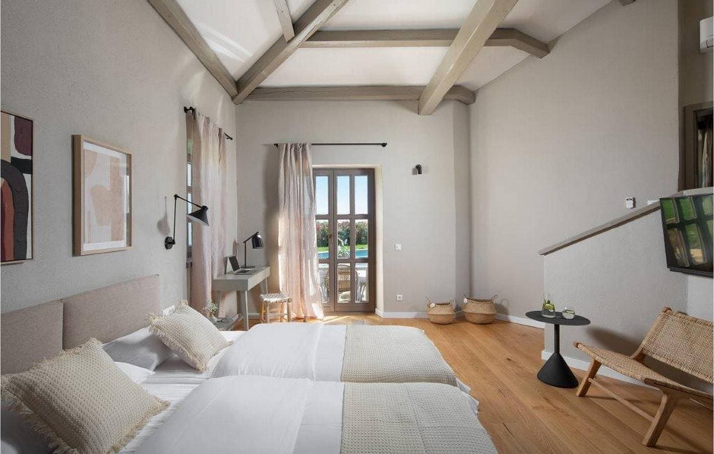 Foto 6 von 21: Geräumige 2-Zimmer-Wohnung mit Pool und Terrasse in der Nähe des Stadtzentrums von Heraki