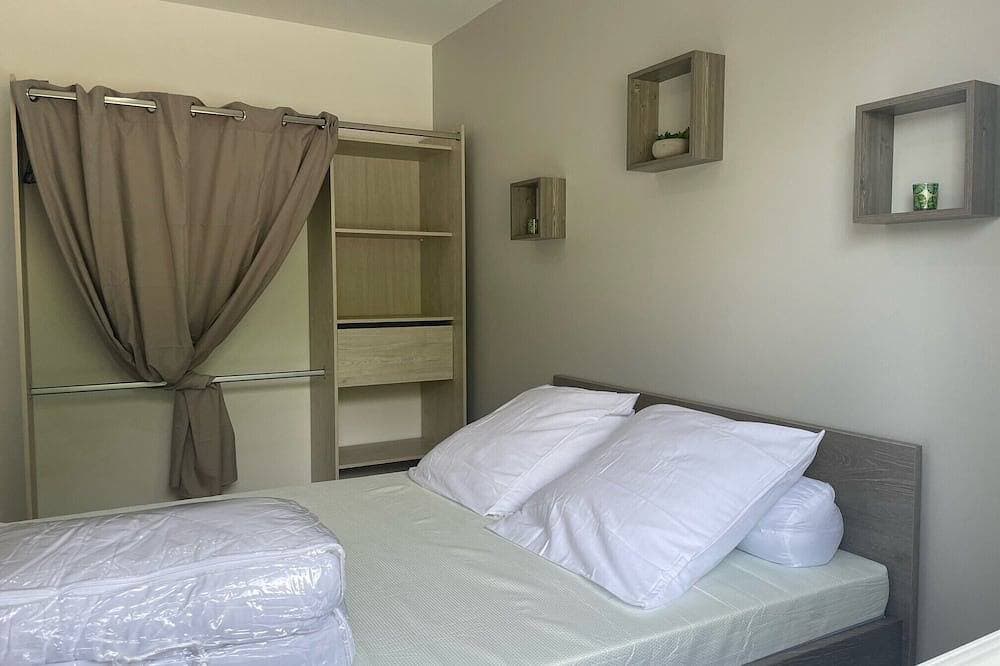 Foto 2 von 20: 4-bed house with heated and covered swimming pool ( Maison Océan)