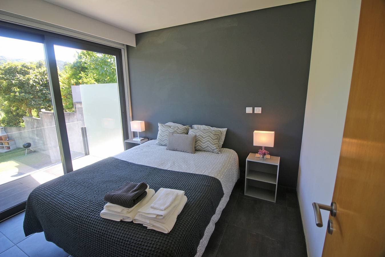 Foto 13 von 23: Apartamento Lobo - Casas Barca do Rio - Gerês