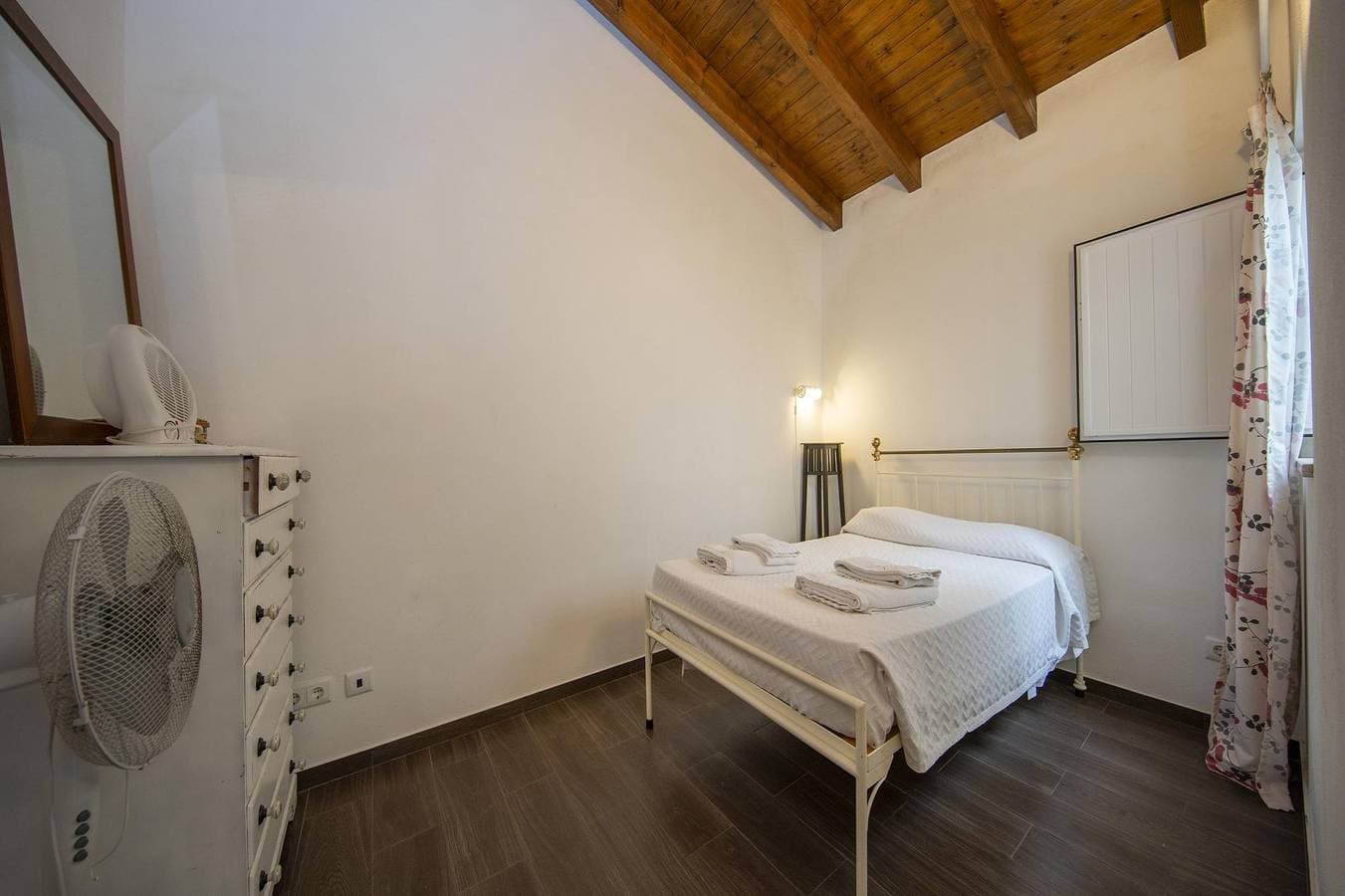 Foto 11 von 34: Ferienwohnung für 4 Personen mit Terrasse