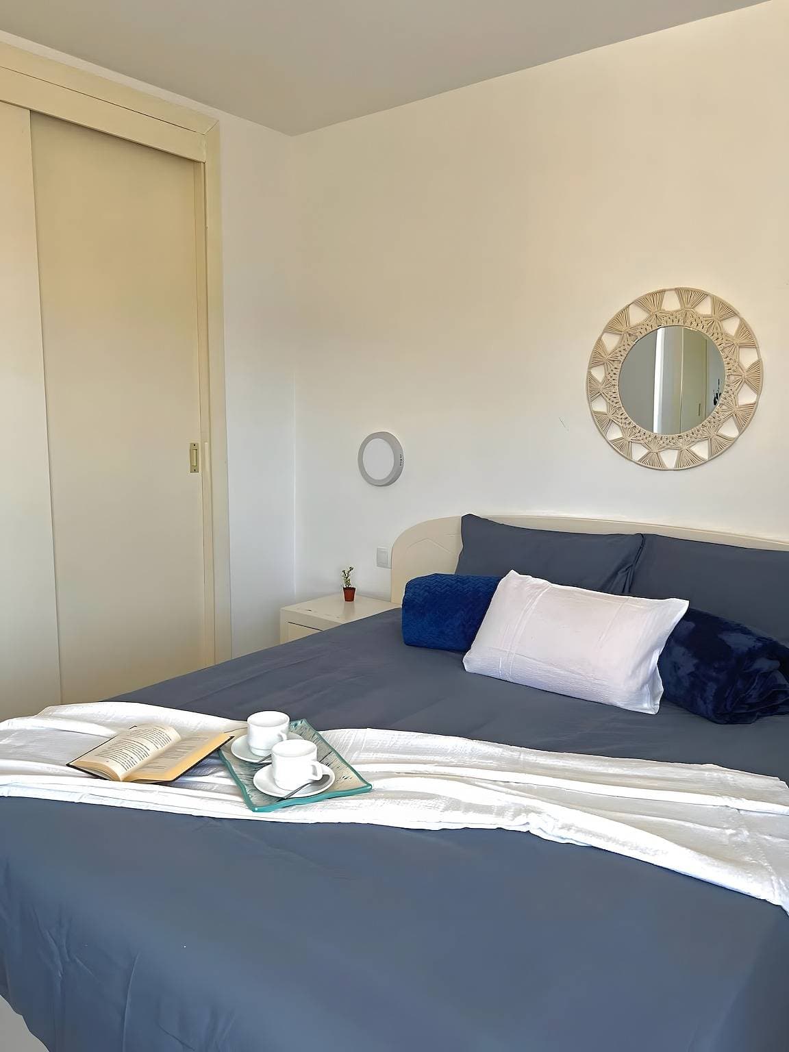 Foto 10 von 38: Ferienwohnung 'Stunning Sunset Ocean View' mit Meerblick, Gemeinschaftspool und WLAN